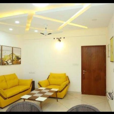 The Solo Apartments Kadavanthra Kochi Kültér fotó